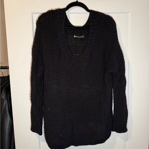 Audrey 3+1 Black V-Neck Oversized Sweater